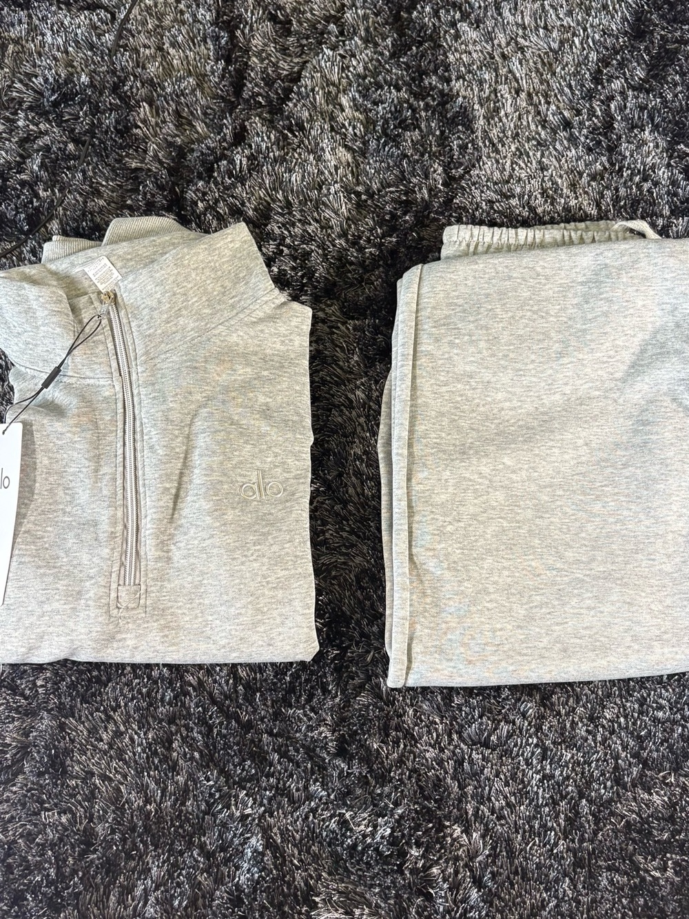 ALO Yoga Men's Light Heather Gray Lightweight Zip Pullover & Joggers Set